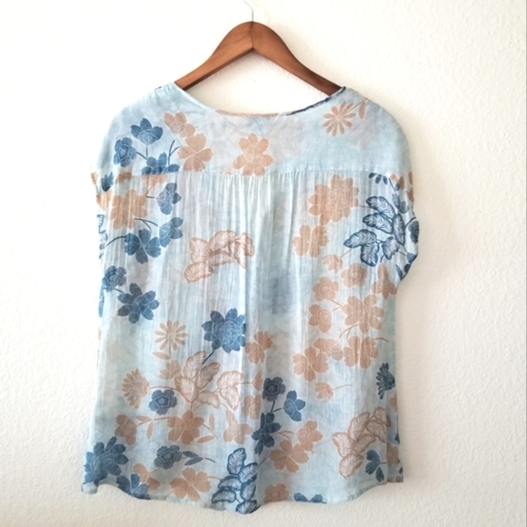 Lucky Brand Short Sleeve Top - Picture 2 of 8